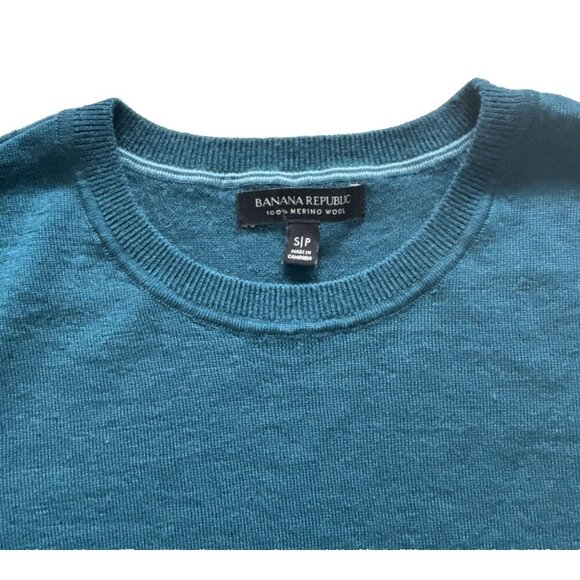 Banana Republic Women’s, 100 % Merino Wool, Crewneck Sweater, small, green - Picture 3 of 8